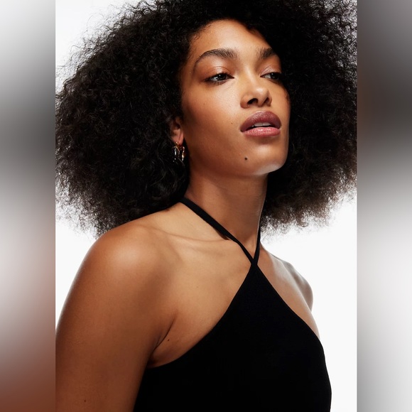 🔥2/$50🔥 Babaton Black Sculpt Knit Scarf Top - Picture 2 of 6